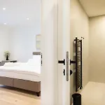 Frant Living -