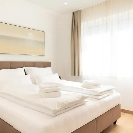 Apartment Frant Living -