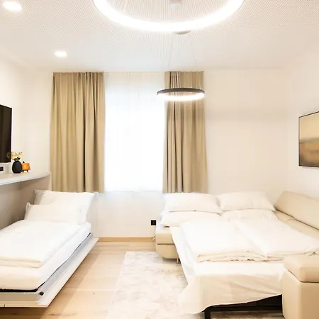 Frant Living -