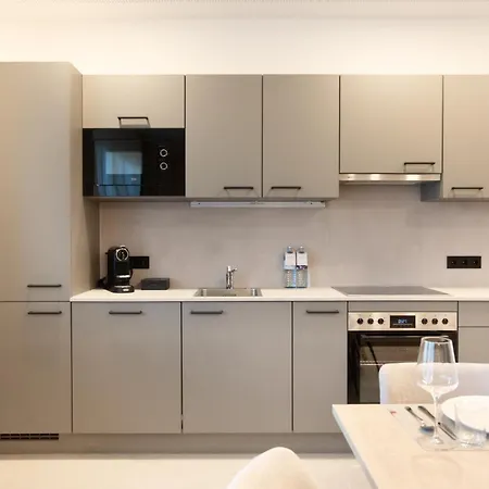 Frant Living - *