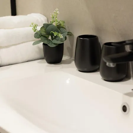 Frant Living - شقة