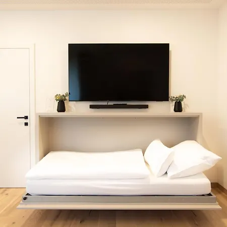 Frant Living -