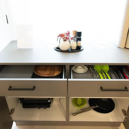 Frant Living - شقة